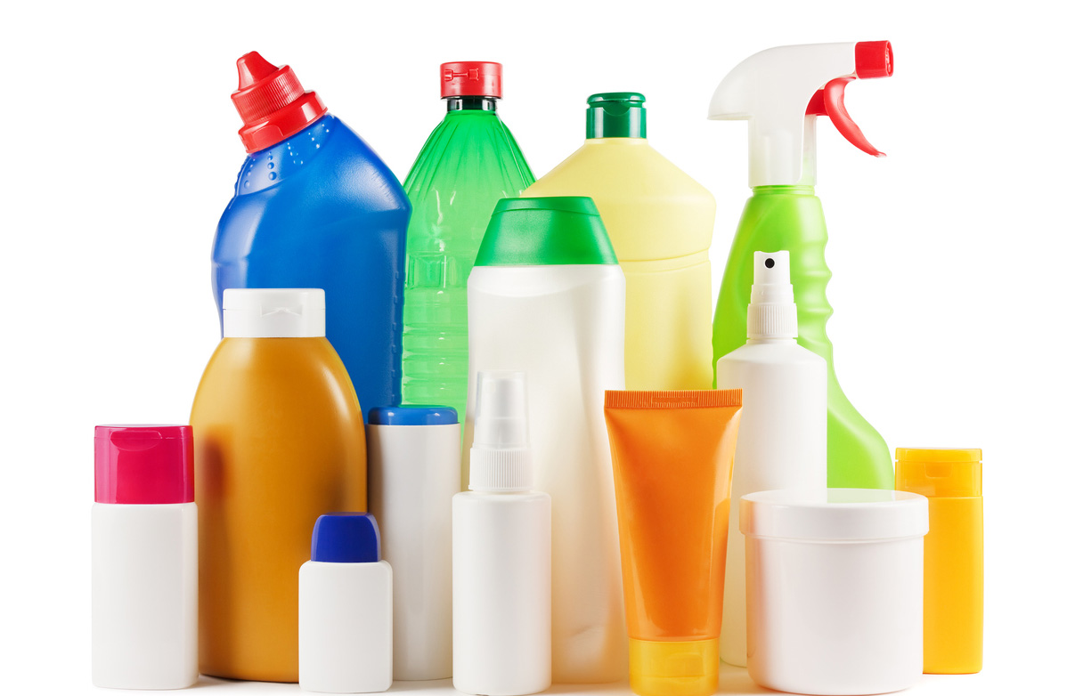 A group of assorted plastic bottles and spray bottles