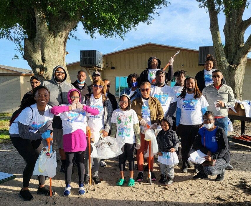 Group of Trash Bash volunteers at Eddie Lee Taylor Sr. Park