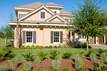 Water-wise landscaping in front of a home. Photo by SJRWMD.